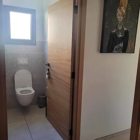 Espace Privee ,salle Bain Toilettes Chez L Habitants *