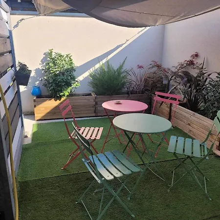 Un Bon Cocon Prive Climatise Homestay *