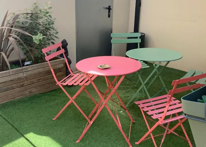 Alloggio in famiglia Espace privée une chambre ,salle bain toilettes chez l habitants